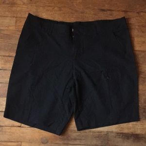 NWOT 32 degrees ladies cargo shorts